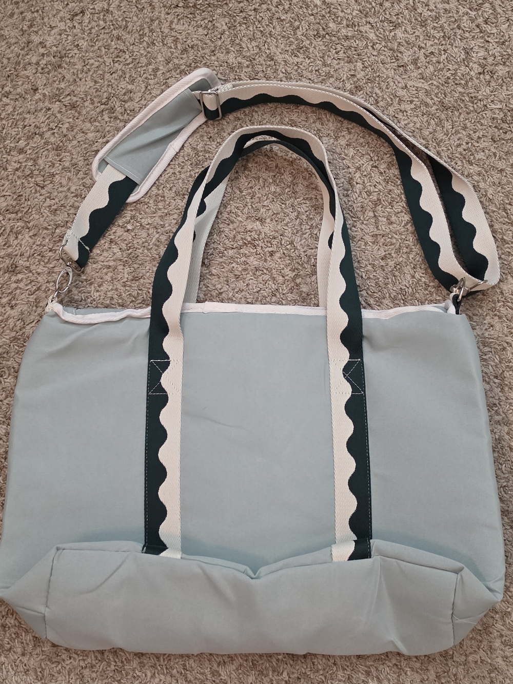 NWT Business & Pleasure The Holiday Cooler Tote Bag - Rivie Green - Picture 6 of 8
